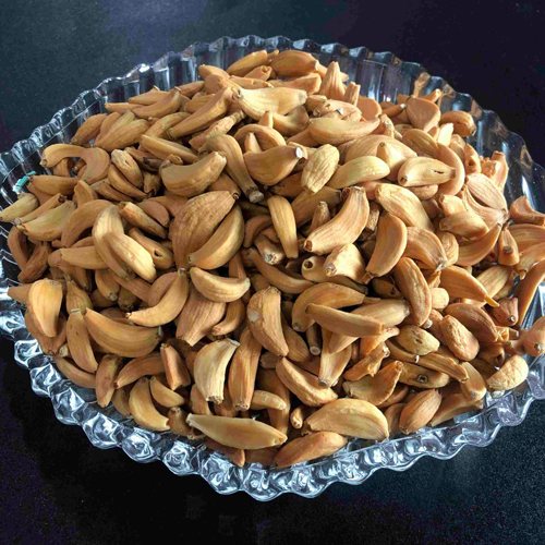 Dehydrated Garlic Flakes Black Brown